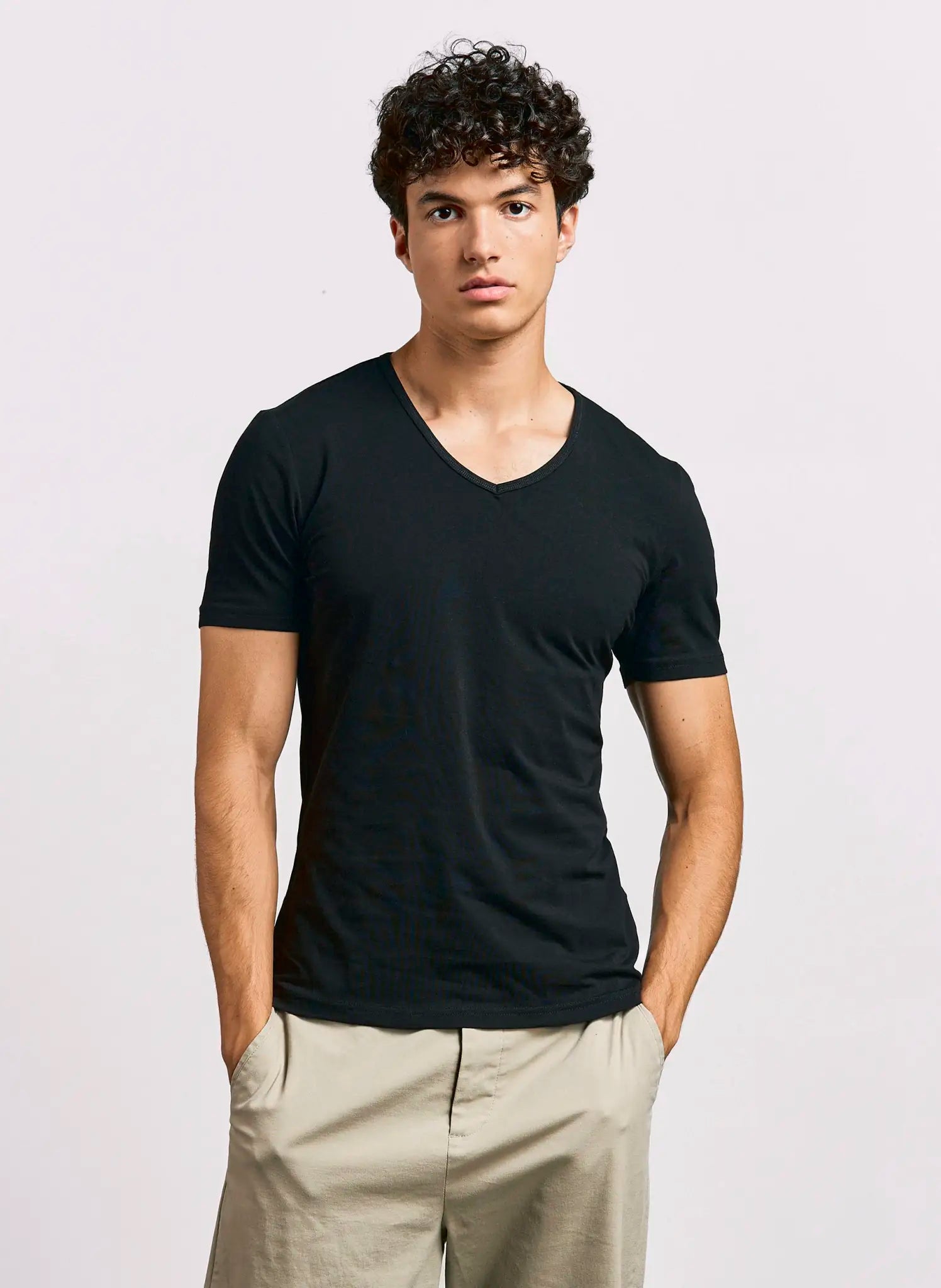 all-groups Men's Slim Fit V Neck T