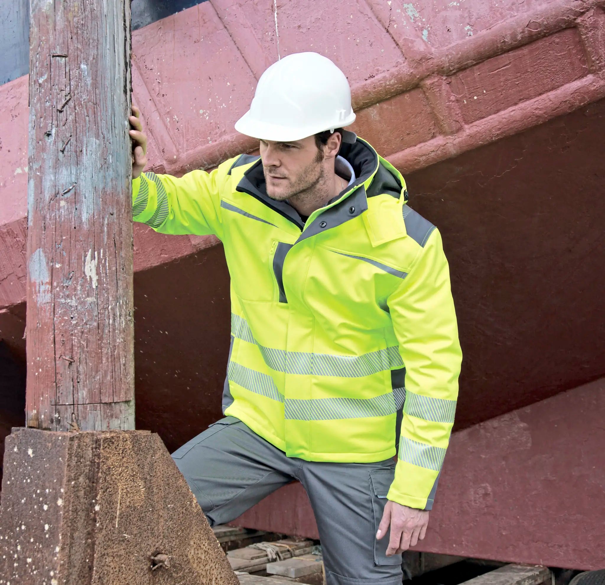 e85826d227c647e2badd298d61ad4f64