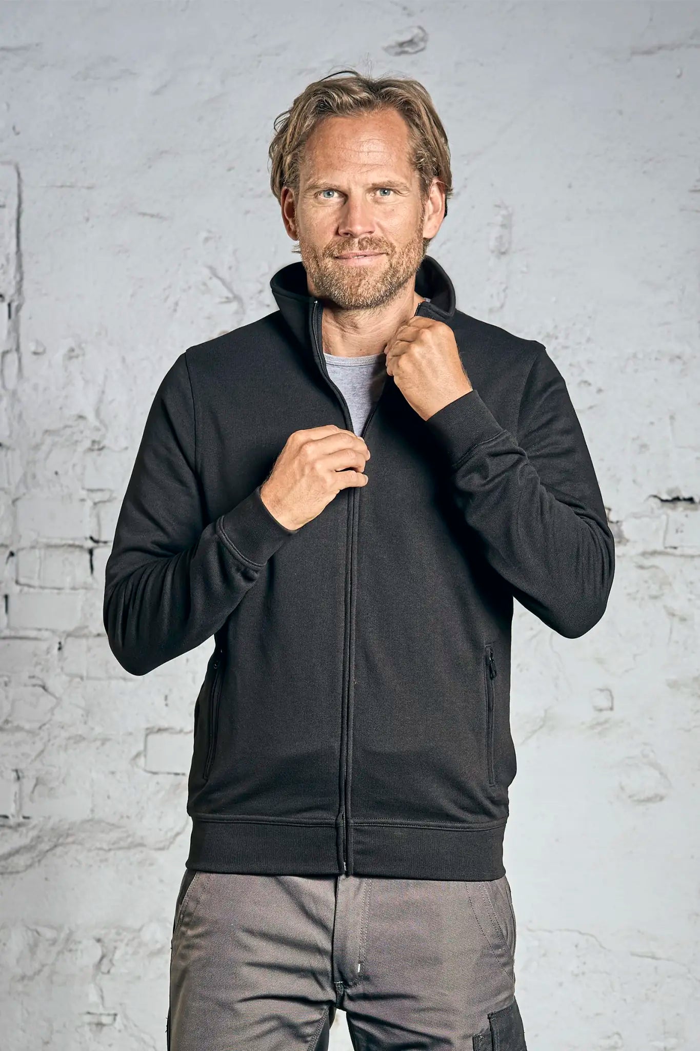 32f2afd15ba6ce34e750365954ff5bbd